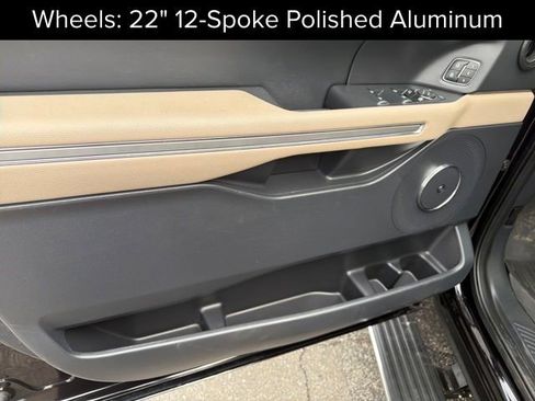 Used 2022 Ford Expedition Max Limited image 13