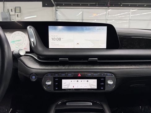 Used 2023 Genesis G90 3.5T image 15