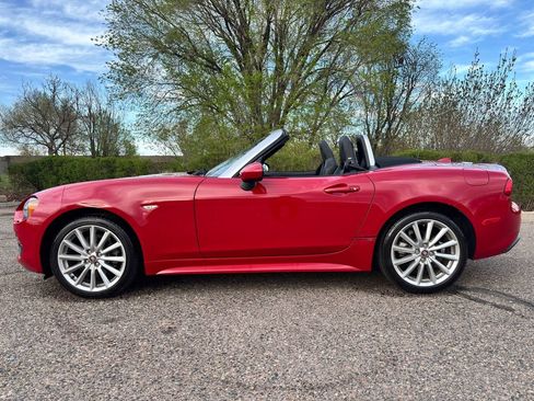 Used 2017 FIAT 124 Spider Lusso image 7