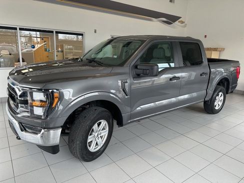 Used 2023 Ford F150 XLT image 3