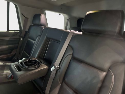 Used 2016 Chevrolet Tahoe LT w/ Luxury Package RWD image 11