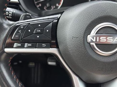 Used 2024 Nissan Altima 2.5 SR FWD image 9
