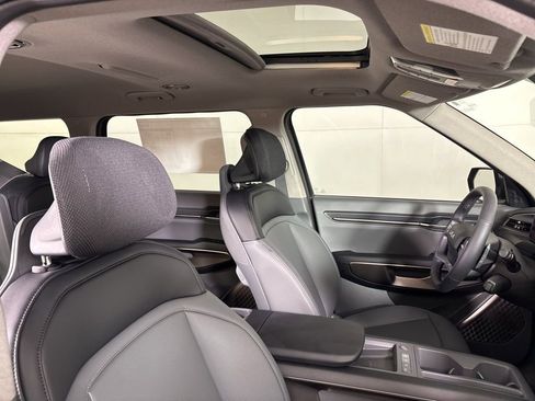 New 2026 Kia EV9 Light RWD image 19