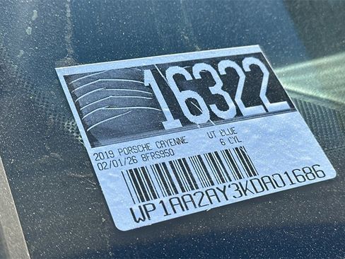 Used 2019 Porsche Cayenne image 3