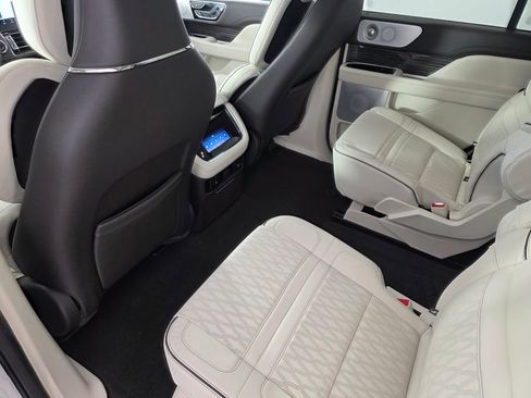 Used 2023 Lincoln Navigator Black Label AWD/4WD image 16