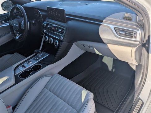 Used 2022 Genesis G70 3.3T image 30