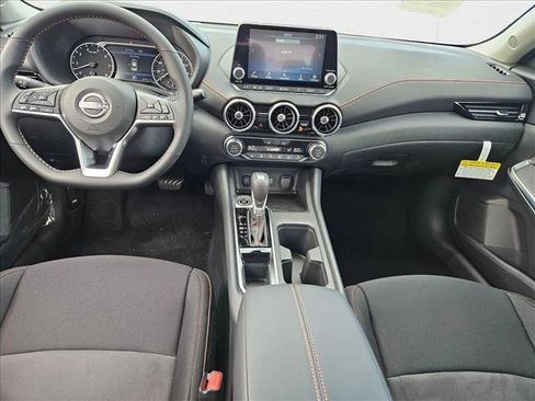 New 2025 Nissan Sentra SR image 11