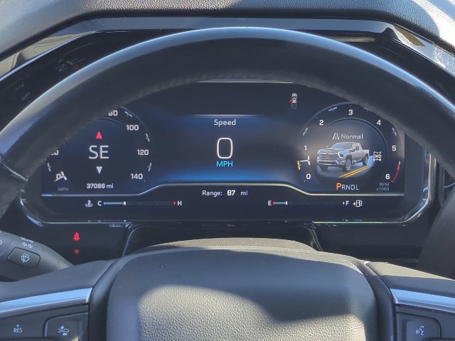Used 2025 Chevrolet Silverado 2500 LT w/ Convenience Package AWD/4WD image 9