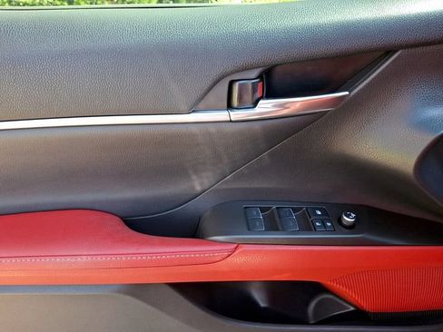 Used 2022 Toyota Camry XSE w/ Carpet Mat Package (TMS) FWD image 12