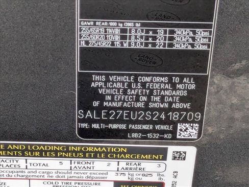 Used 2025 Land Rover Defender 110 X-Dynamic SE AWD/4WD image 27