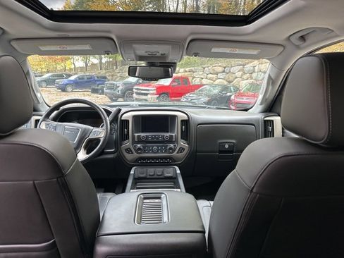 Used 2018 GMC Sierra 2500 Denali w/ Duramax Plus Package image 33