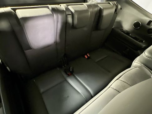 Used 2023 Subaru Ascent Limited w/ Technology Package image 27