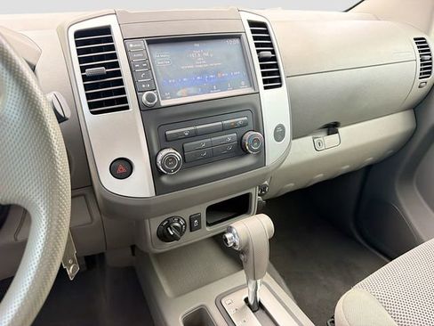 Used 2019 Nissan Frontier SV AWD/4WD image 25