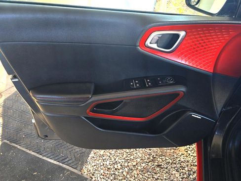 Used 2021 Kia Soul Turbo image 22