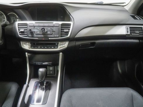 Used 2015 Honda Accord LX image 28