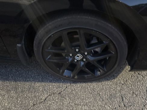 Used 2025 Honda Civic Sport image 11