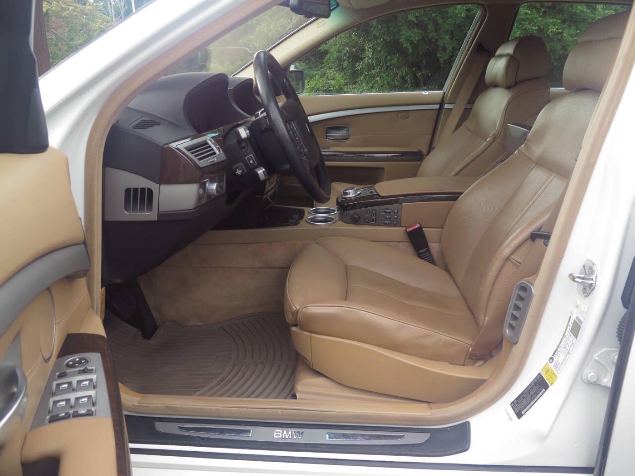 Used 2007 BMW 750Li RWD image 11
