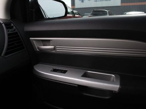 Used 2009 Chrysler Sebring LX FWD image 18