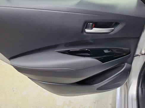 Used 2020 Toyota Corolla XLE image 10