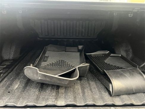 Used 2024 GMC Canyon AT4 w/ AT4 Premium Package image 20