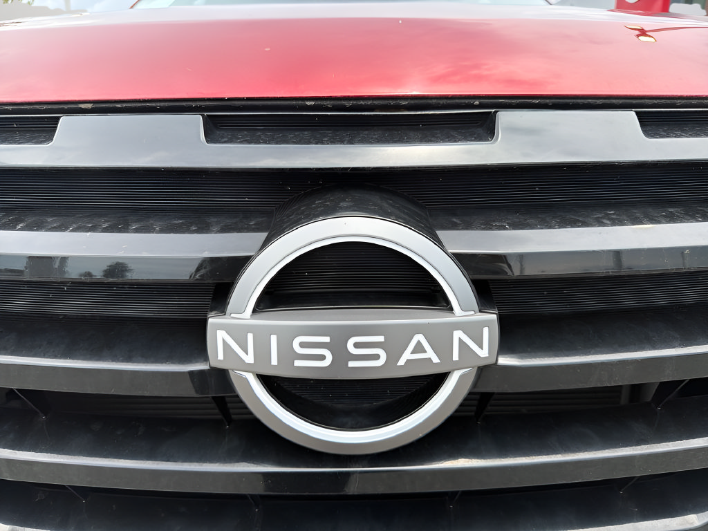 Certified 2024 Nissan Pathfinder SV FWD image 43