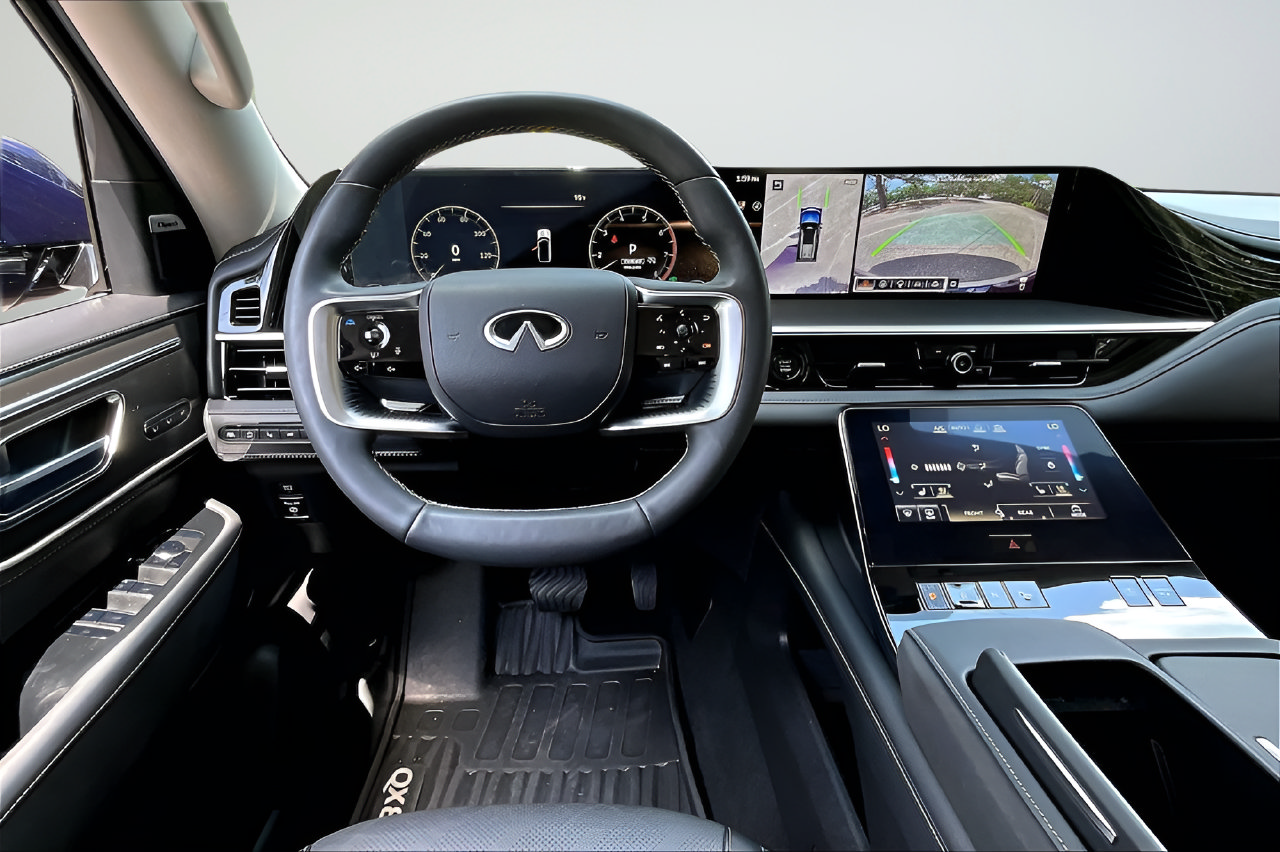 Used 2025 INFINITI QX80 Luxe AWD/4WD image 8