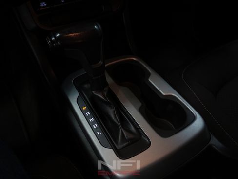 Used 2017 Chevrolet Colorado LT w/ LT Convenience Package AWD/4WD image 28