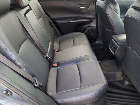 Used 2024 Toyota Venza Limited image 27