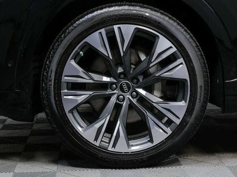 New 2026 Audi Q8 Premium Plus image 37