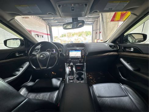 Used 2017 Nissan Maxima Platinum FWD image 27