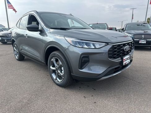 New 2026 Ford Escape ST-Line w/ Tech Pack #1 image 2
