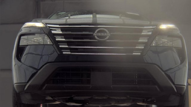 Used 2024 Nissan Rogue SV FWD image 15