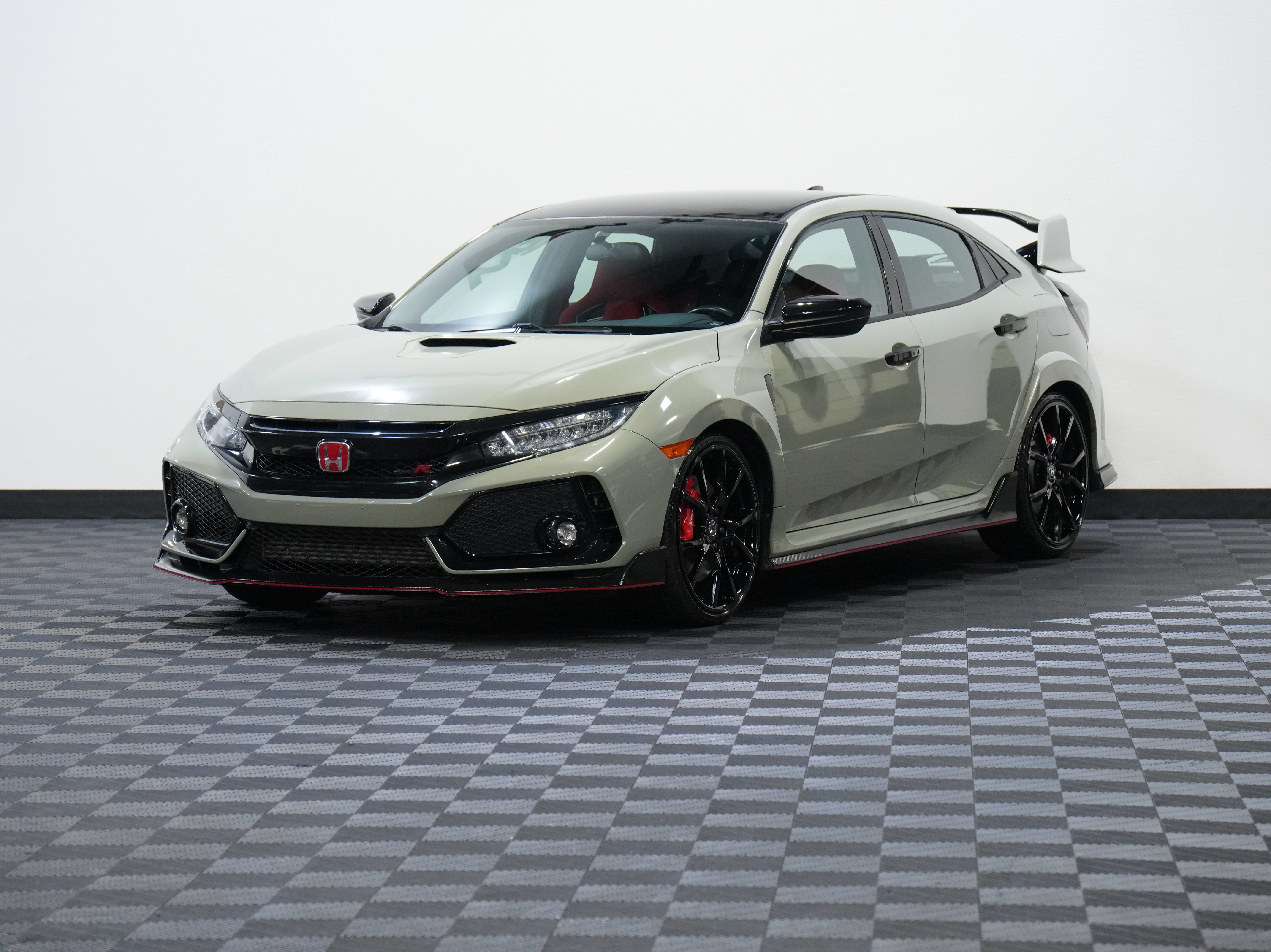 Used 2018 Honda Civic Type R image 3