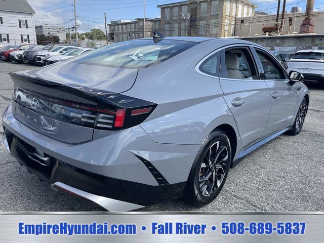 Used 2025 Hyundai Sonata SEL FWD image 6