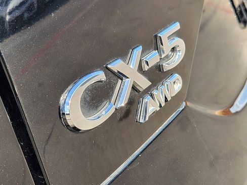 Used 2021 MAZDA CX-5 Touring image 11