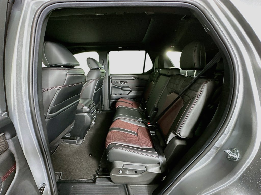 New 2026 Honda Pilot Black Edition image 17