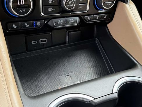 Certified 2023 Chevrolet Tahoe Premier AWD/4WD image 18