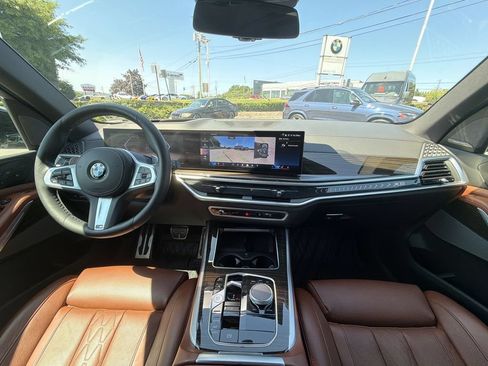 Used 2024 BMW X5 xDrive40i w/ M Sport Package AWD/4WD image 18