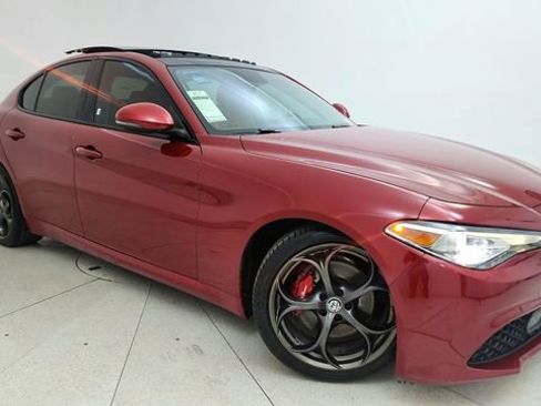 Used 2017 Alfa Romeo Giulia Ti w/ TI 19" Sport Package image 89