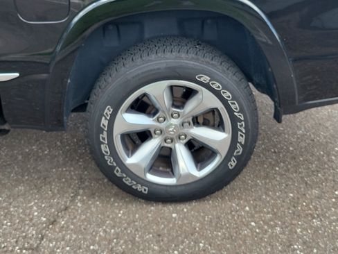 Used 2022 RAM 1500 Limited AWD/4WD image 7