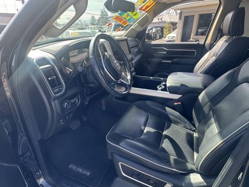 Used 2019 RAM 1500 Laramie image 9