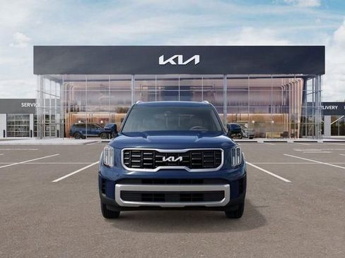 New 2025 Kia Telluride S FWD image 2