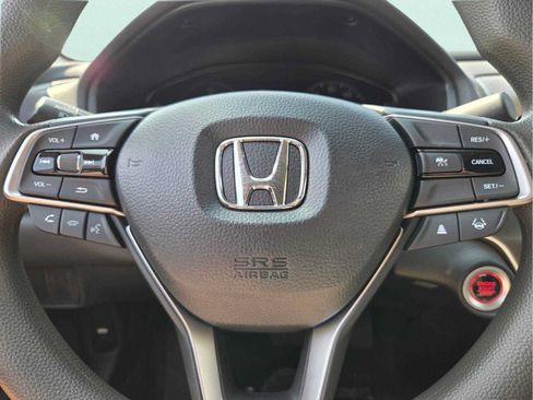Used 2022 Honda Accord LX image 31