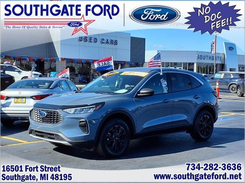 Used 2024 Ford Escape Active AWD/4WD image 1