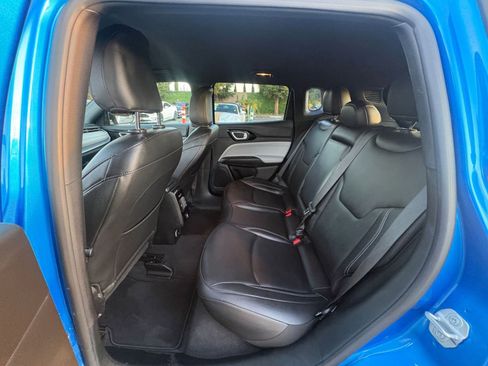 Used 2025 Jeep Compass Limited image 27