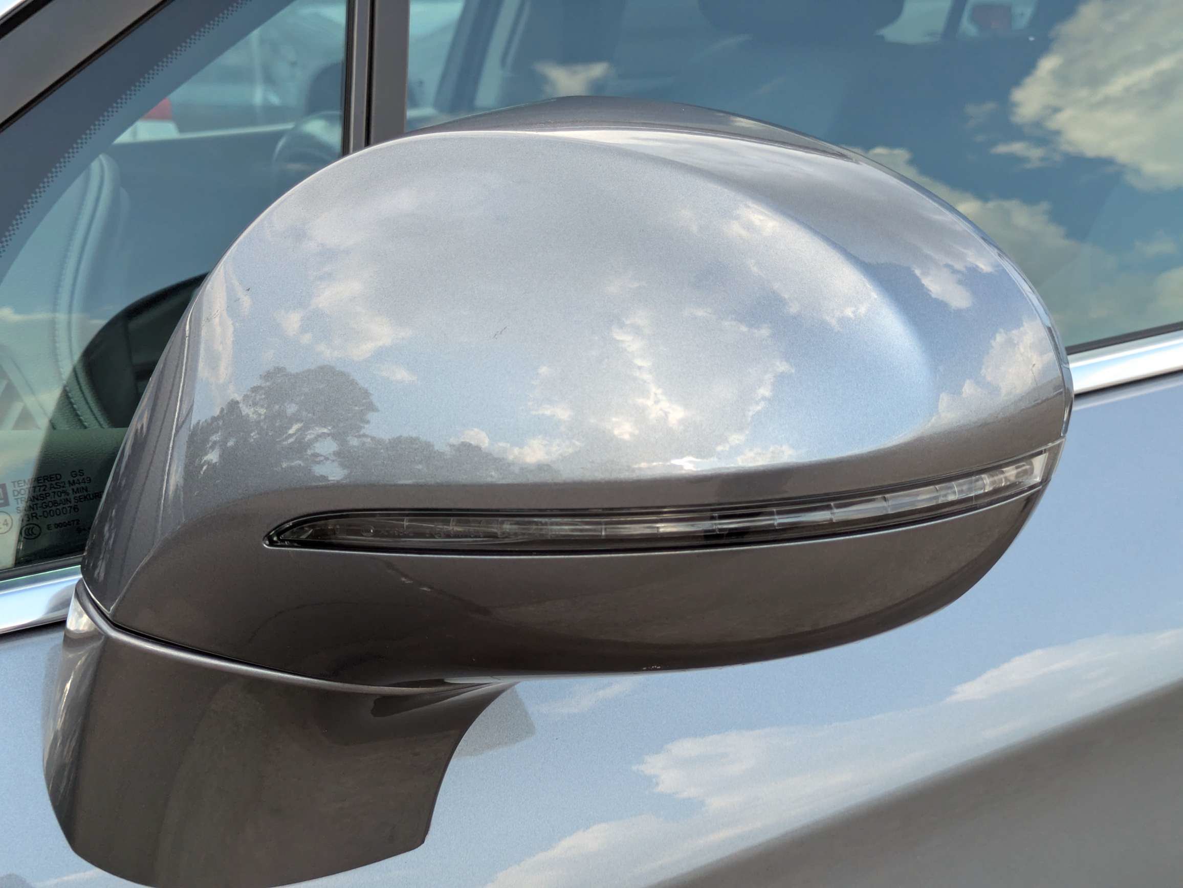 Certified 2020 Buick Envision Essence FWD image 32