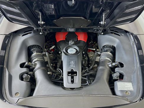 Used 2019 Ferrari 488 Spider RWD image 27