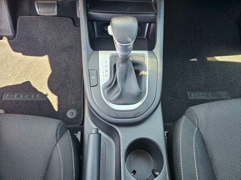 Certified 2024 Kia Forte LXS w/ LXS Technology Package FWD image 23