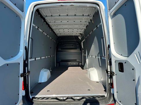 New 2026 Mercedes-Benz Sprinter 2500 image 21