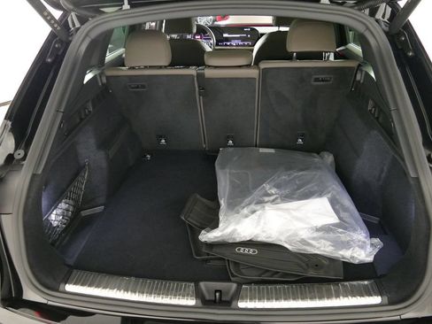 Used 2025 Audi Q5 Premium w/ Convenience Package AWD/4WD image 33